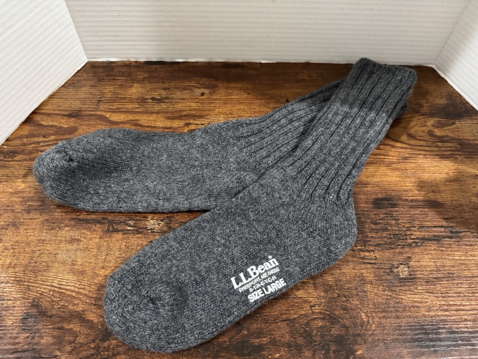 L.L. BEAN Adult Large Gray 100% Wool Ragg Socks Freeport, ME USA NEW