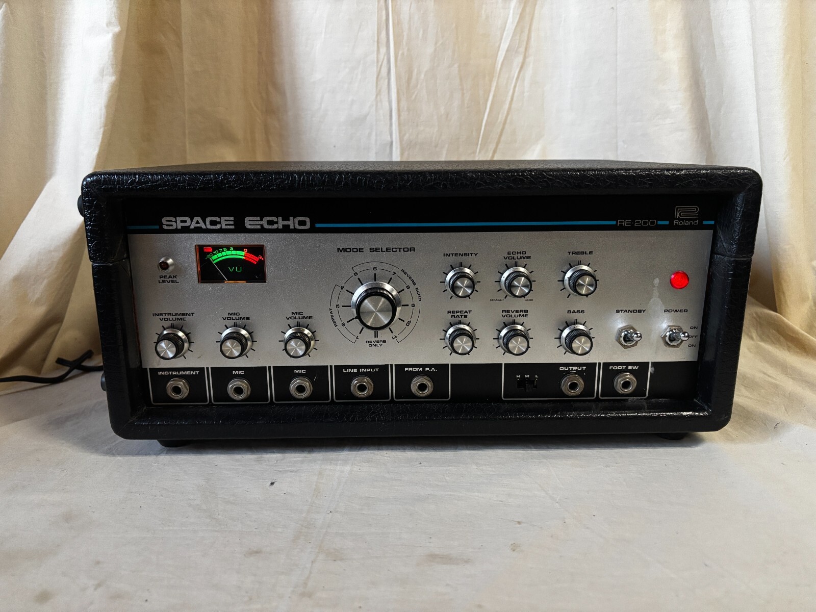 Roland RE-200 Space Echo Vintage Tape-Echo machine professional overhauled