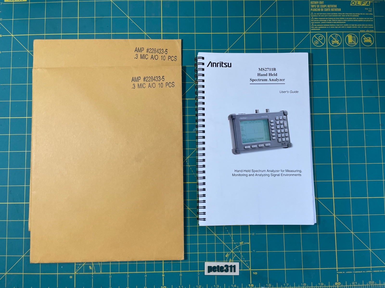 Anritsu Hand Held Spectrum Analyzer MS2711B w/ Case