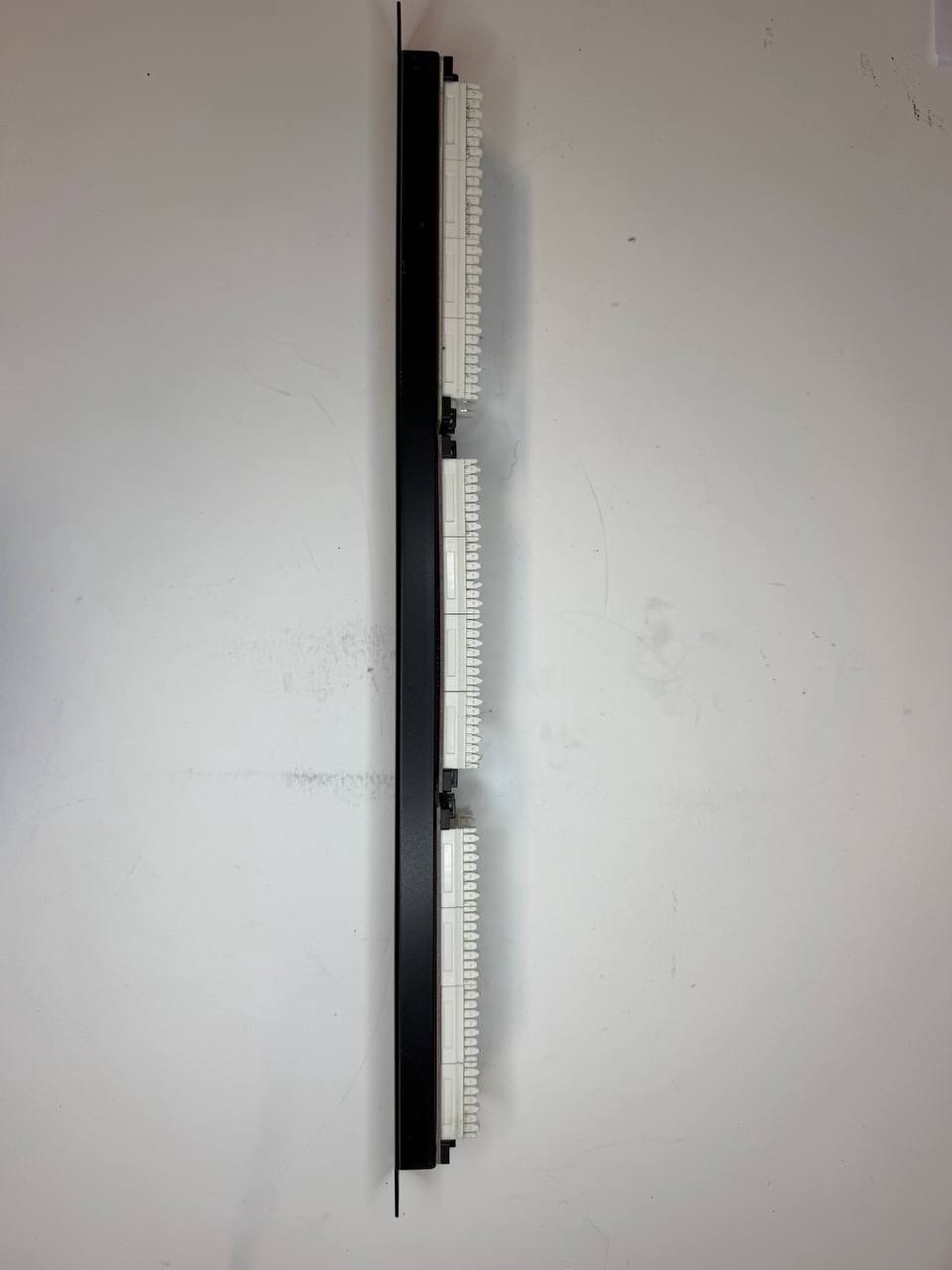 24 Port Cat5e Patch Panel 1U Rack Mount RJ45 Ethernet Network Punch Down Panel
