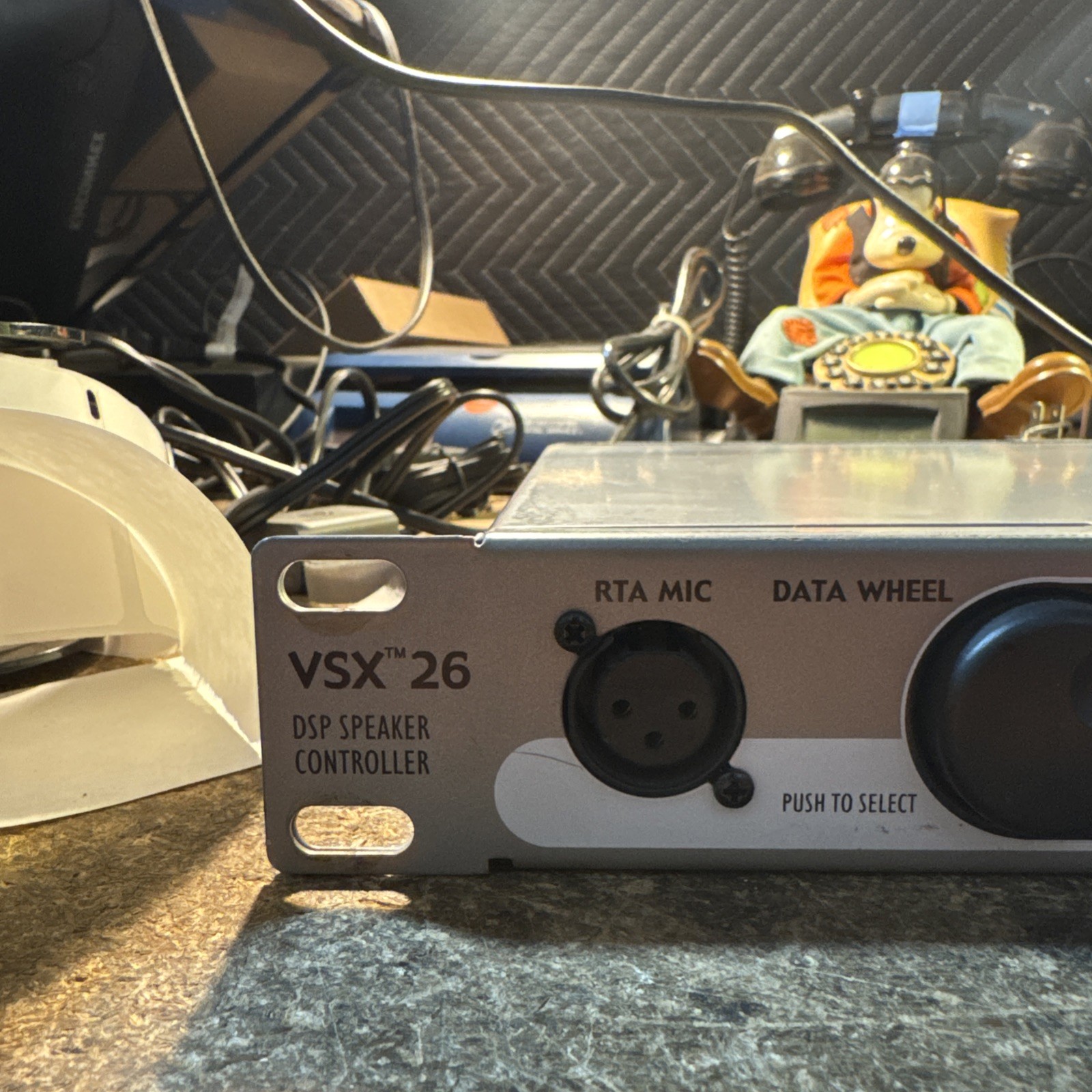 Peavey VSX 26 DSP SPEAKER CONTROLLER *Read*