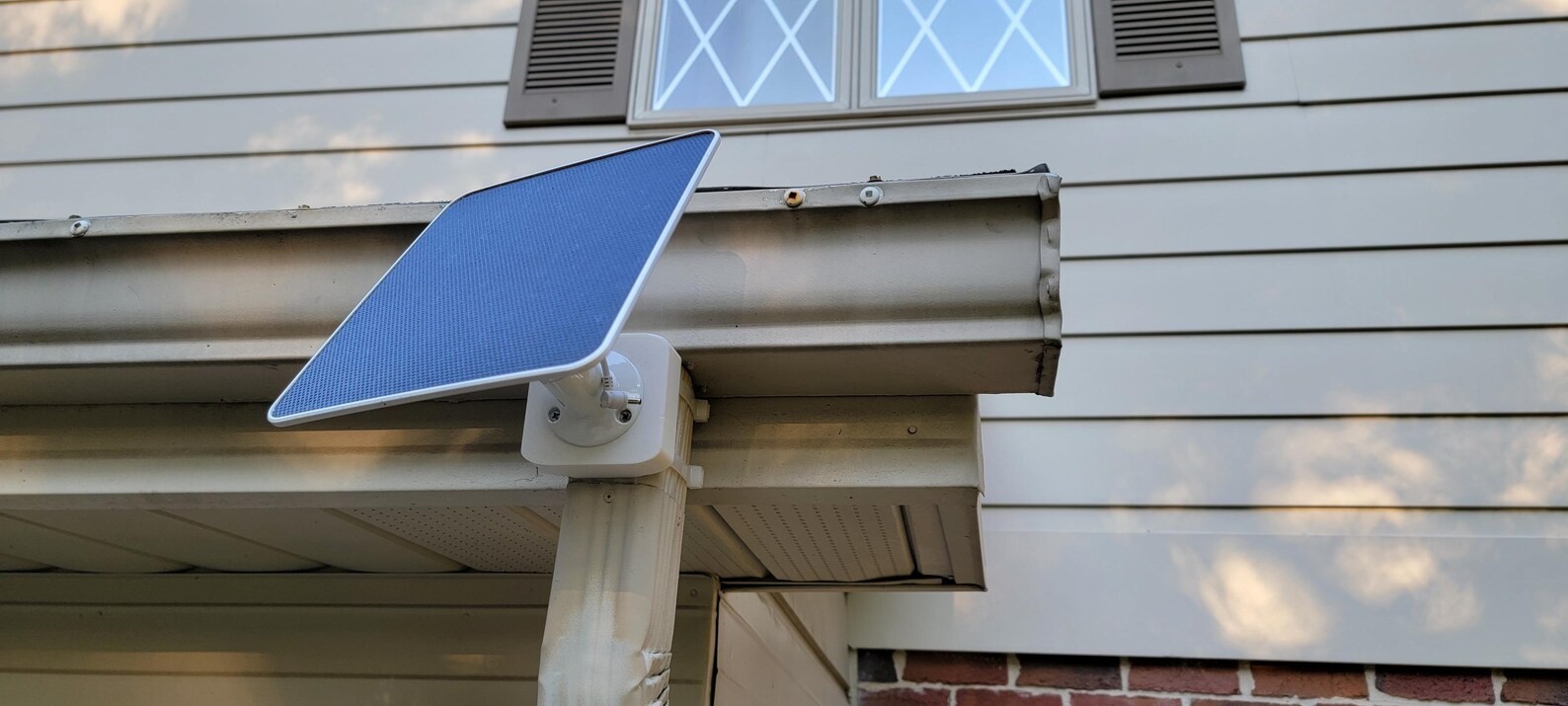 Side Downspout Mount for Solar Panels