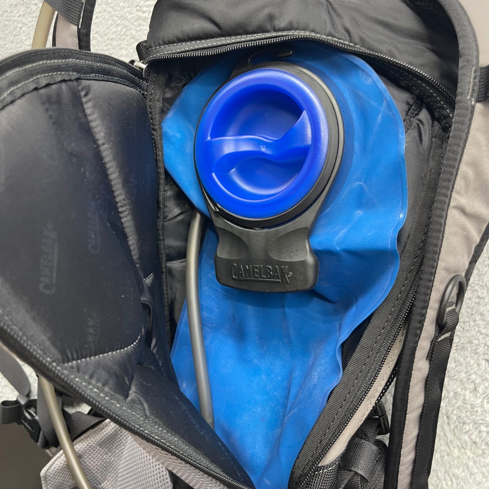 CamelBak Chaos Black Grey Hydration Pack Backpack w/ 2L Bladder Hydrate or Die
