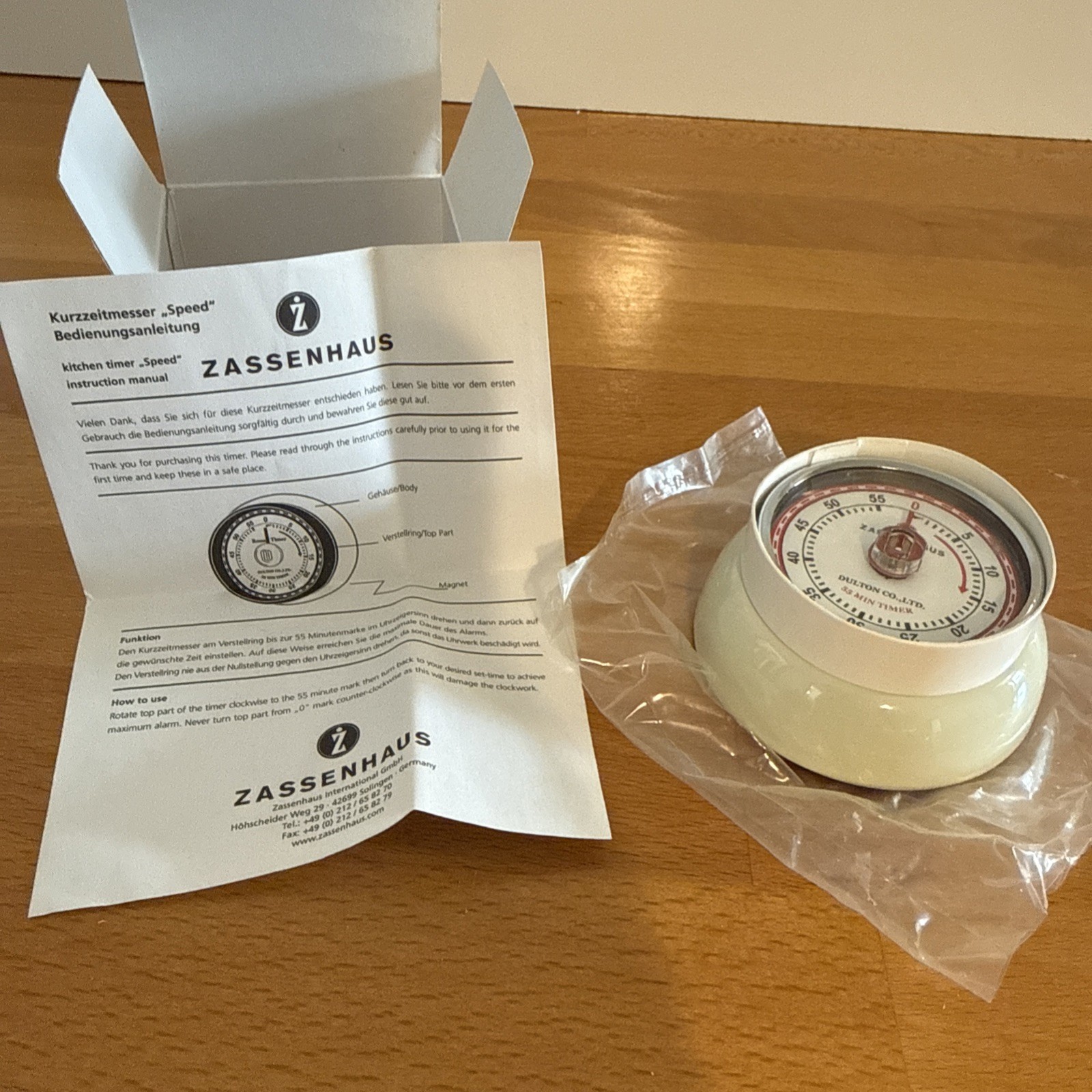 Zassenhaus Magnetic Retro Kitchen Timer,Classic Mechanical Cooking Timer (Creme)