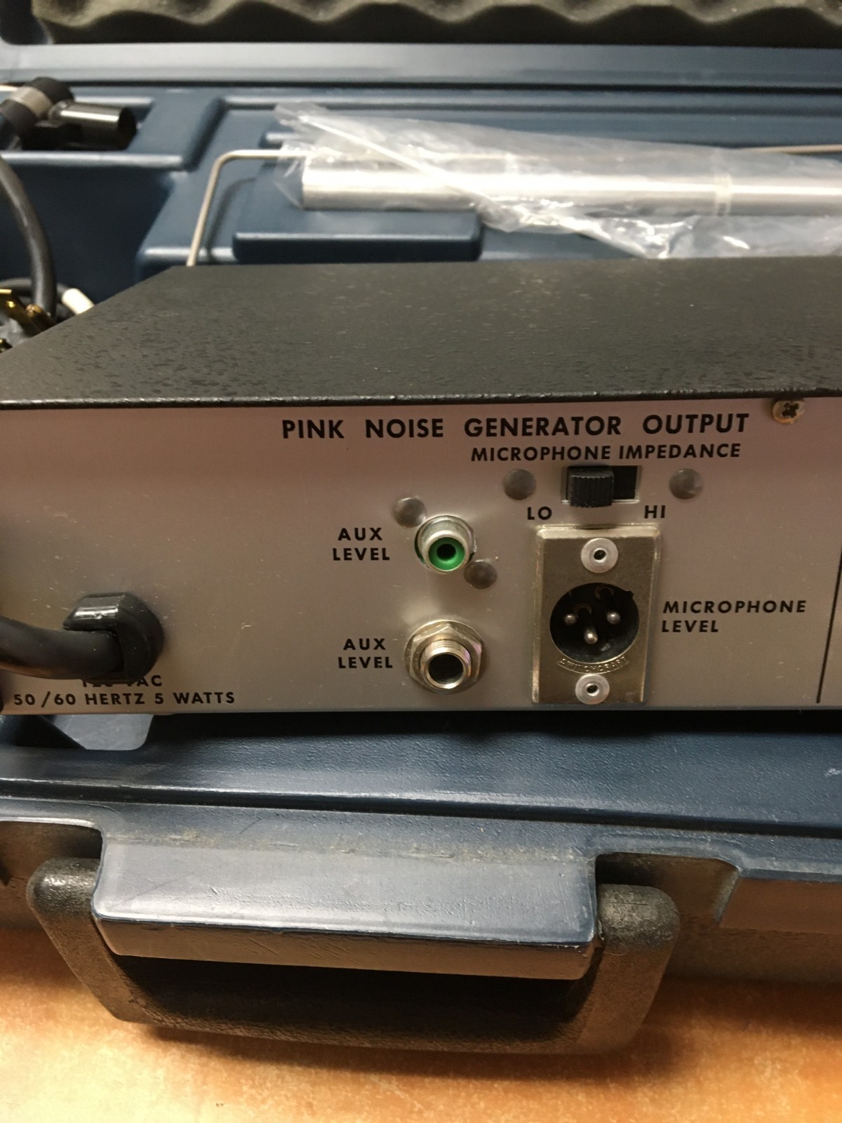 Vintage Shure M615 Equalization Analyzer System Feedback Controller w/Case