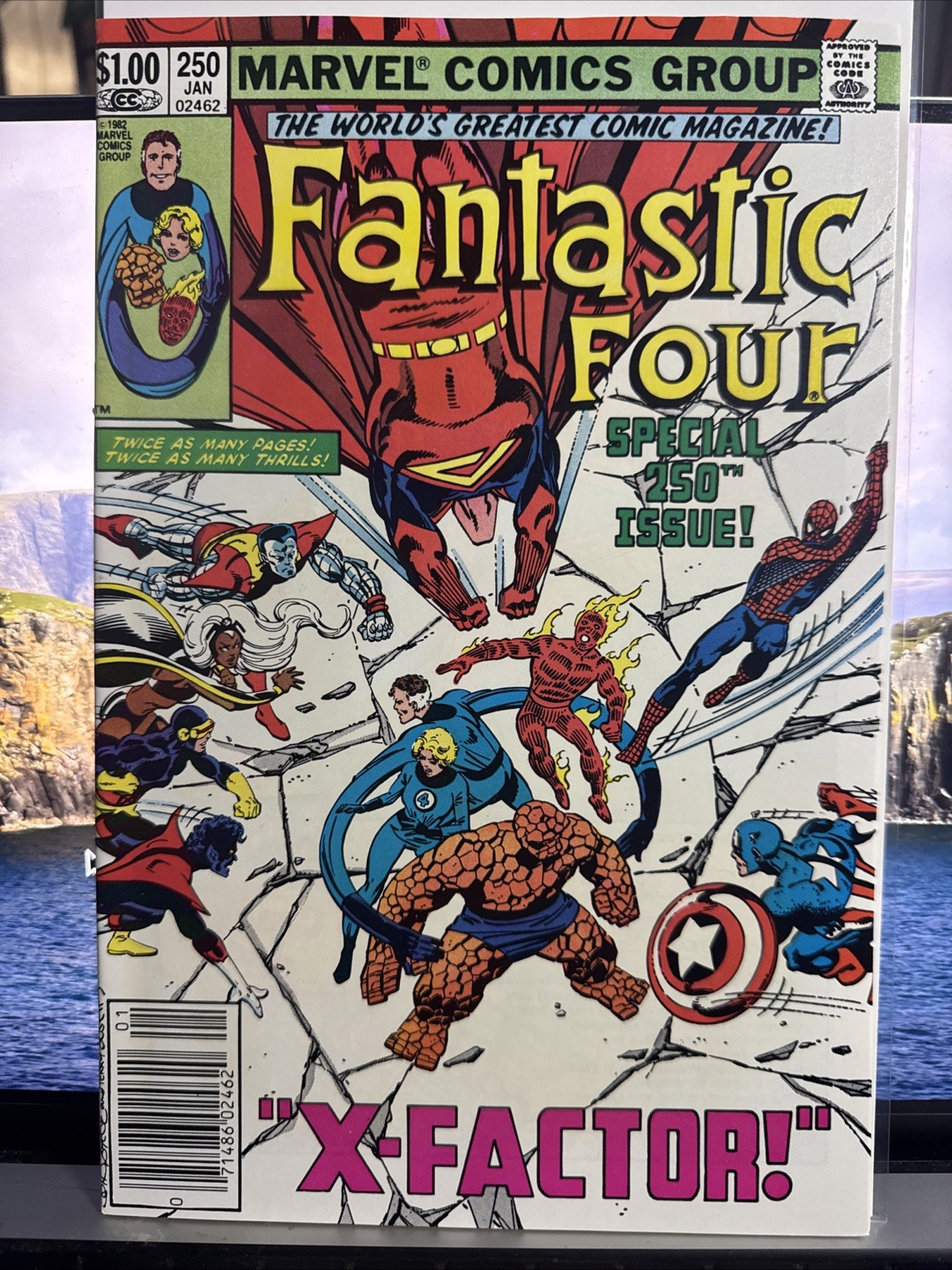FANTASTIC FOUR (VOL. 1) #250 NM 1982 NEWSSTAND JOHN BYRNE COVER/ WE COMBINE SHIP
