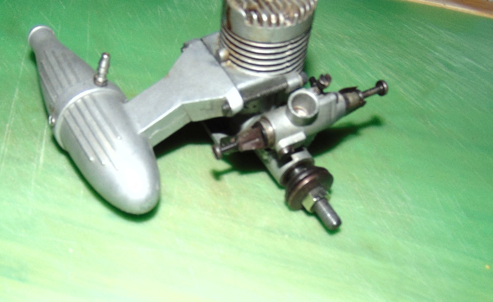 Fox 25 RC Model Airplane Engine wth muffler, used lightly