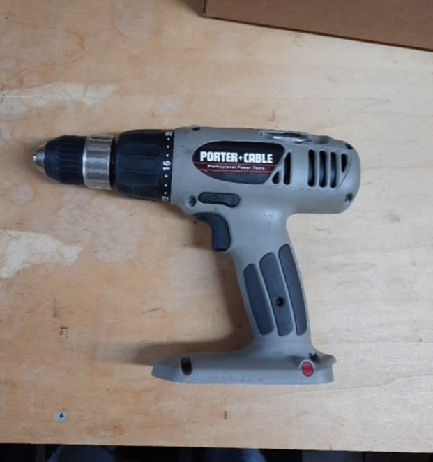 Porter Cable 887 19.2v Cordless Hammer Drill/Driver No Battery Works Great