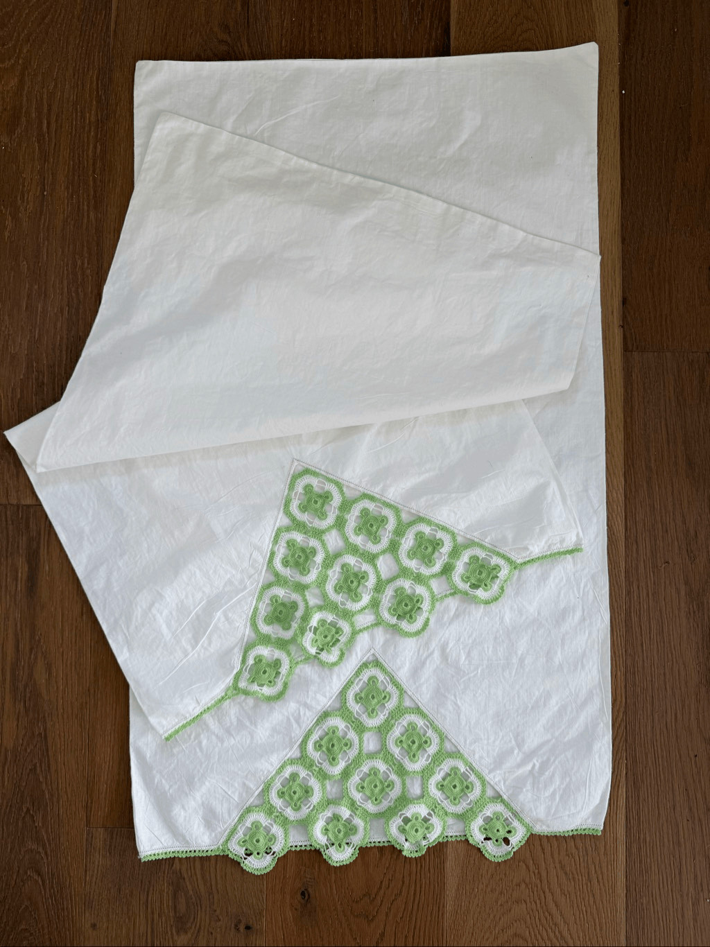 2 Vintage Queen Size Pillowcases Green Crochet Lace Detail 34” x 20”