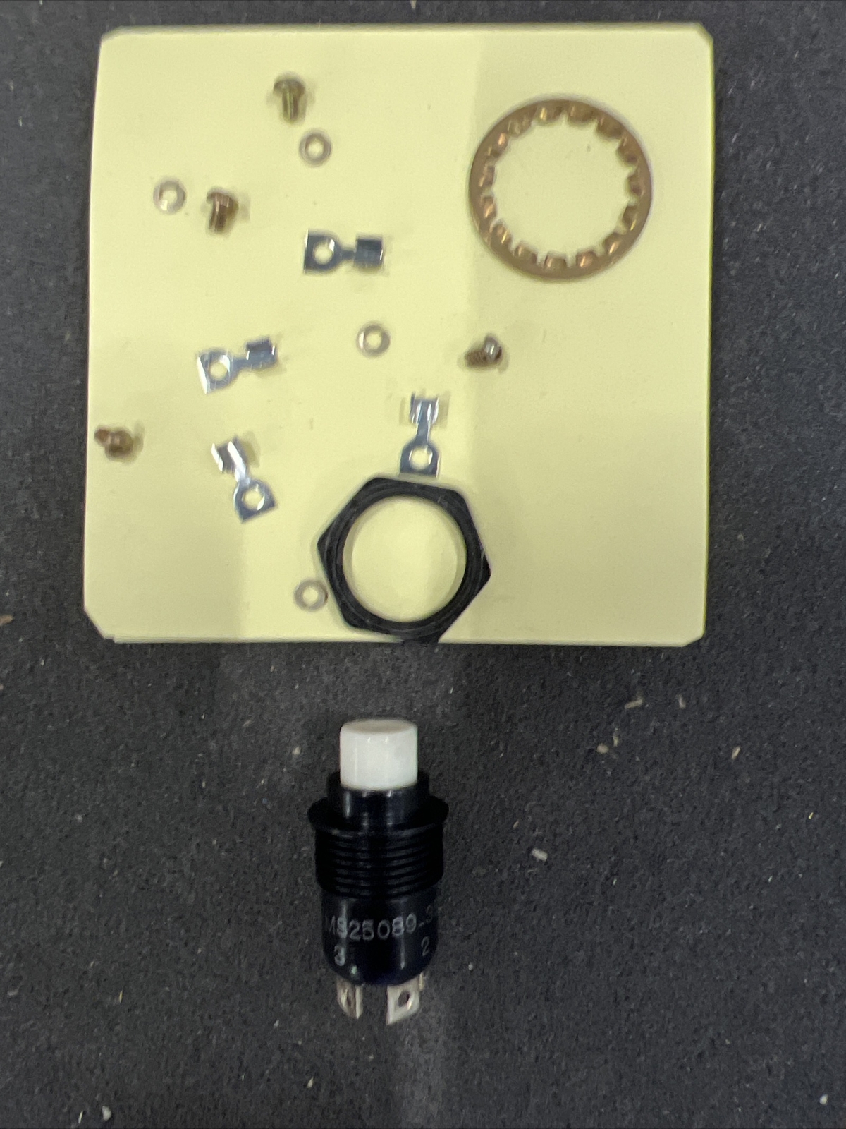OTTO MS25089-3GW PUSH SWITCH, 4 TABS NEW OLD STOCK