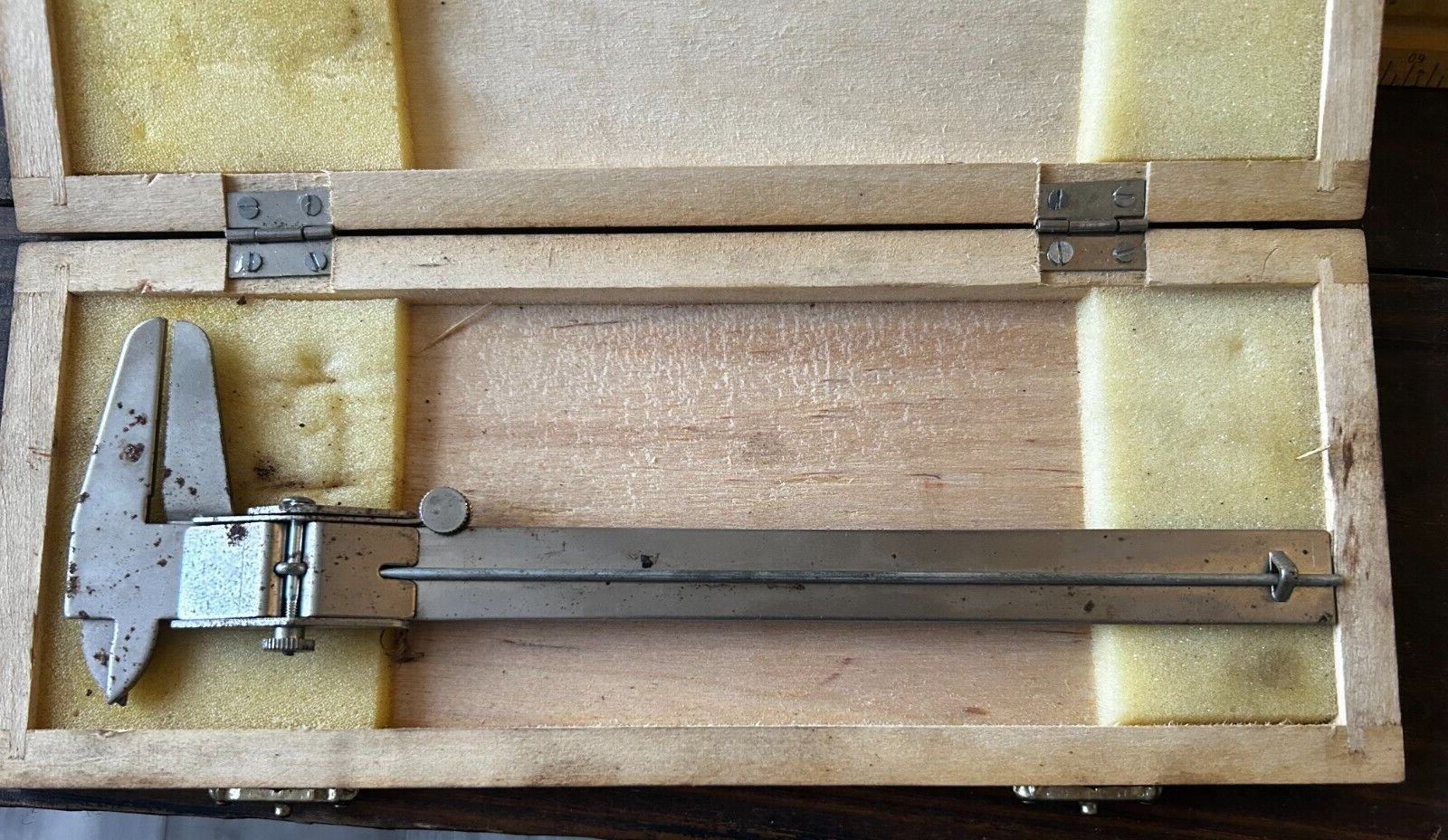 Vintage Central Forge 6" Caliper 1-150MM with Case