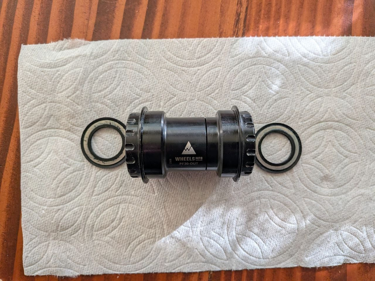 Wheels Manufacturing PF30 Outboard Bottom Bracket - For 30mm Spindle, ABEC-3
