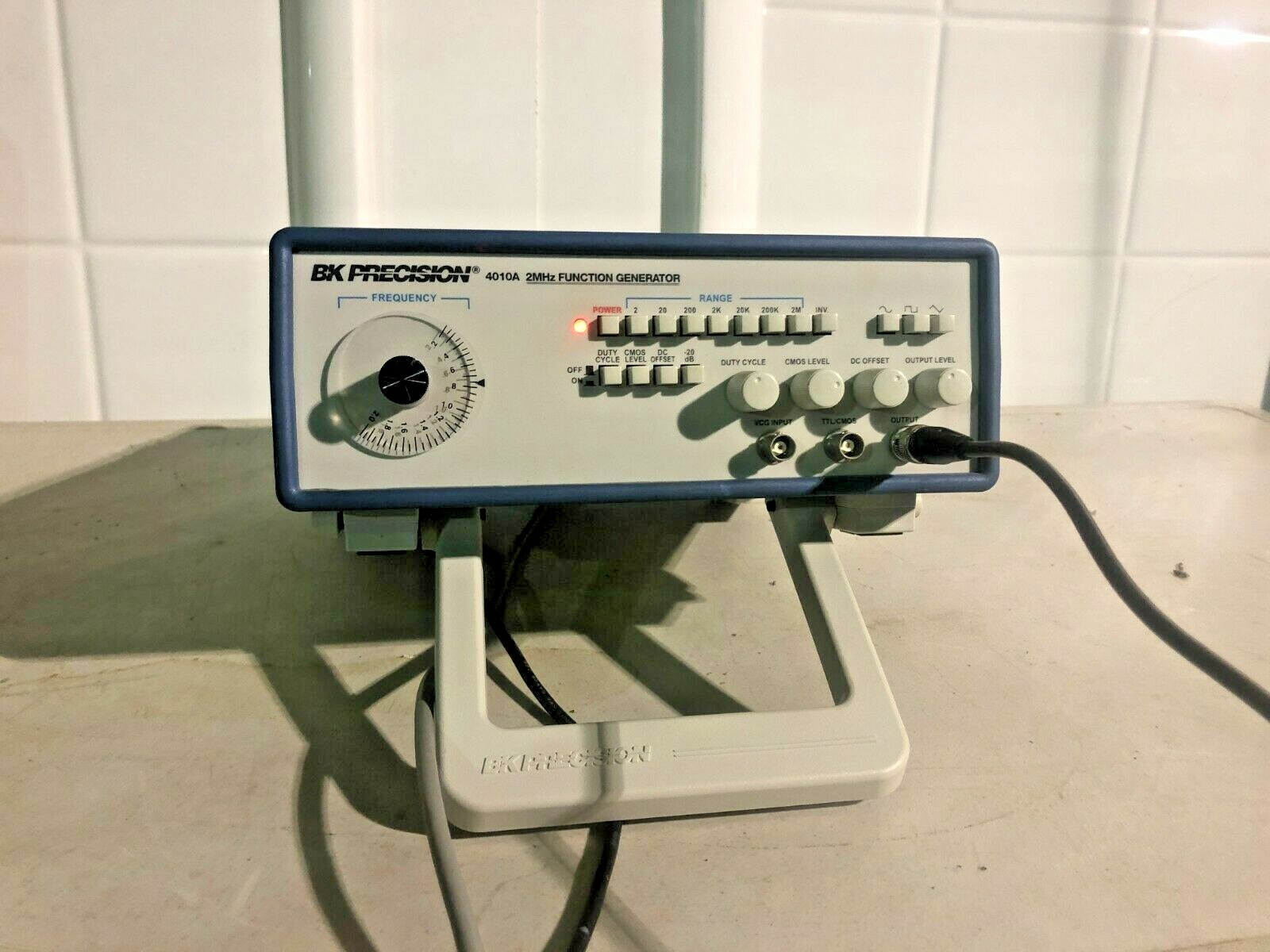 BK PRECISION 4010A *2MHz FUNCTION GENERATOR