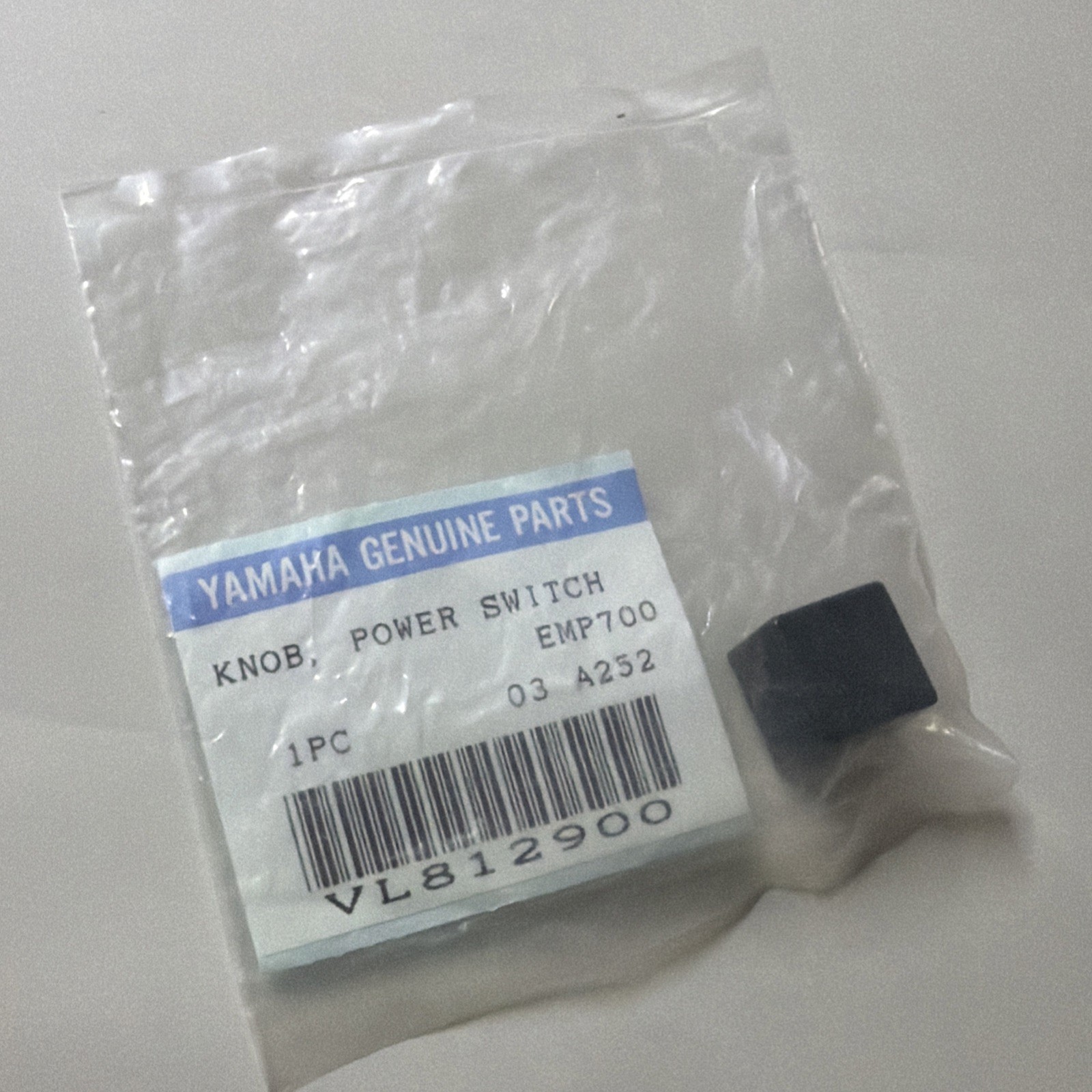 Yamaha EMP700 Stereo Multi Effect Processor OEM REPLACEMENT POSER BUTTON SWITCH