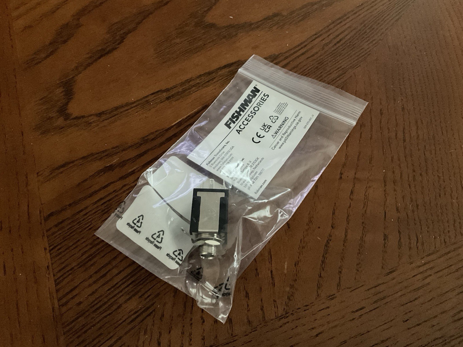 Genuine Fishman 9-Pin "Switched" Output Jack used on Parker guitars and others