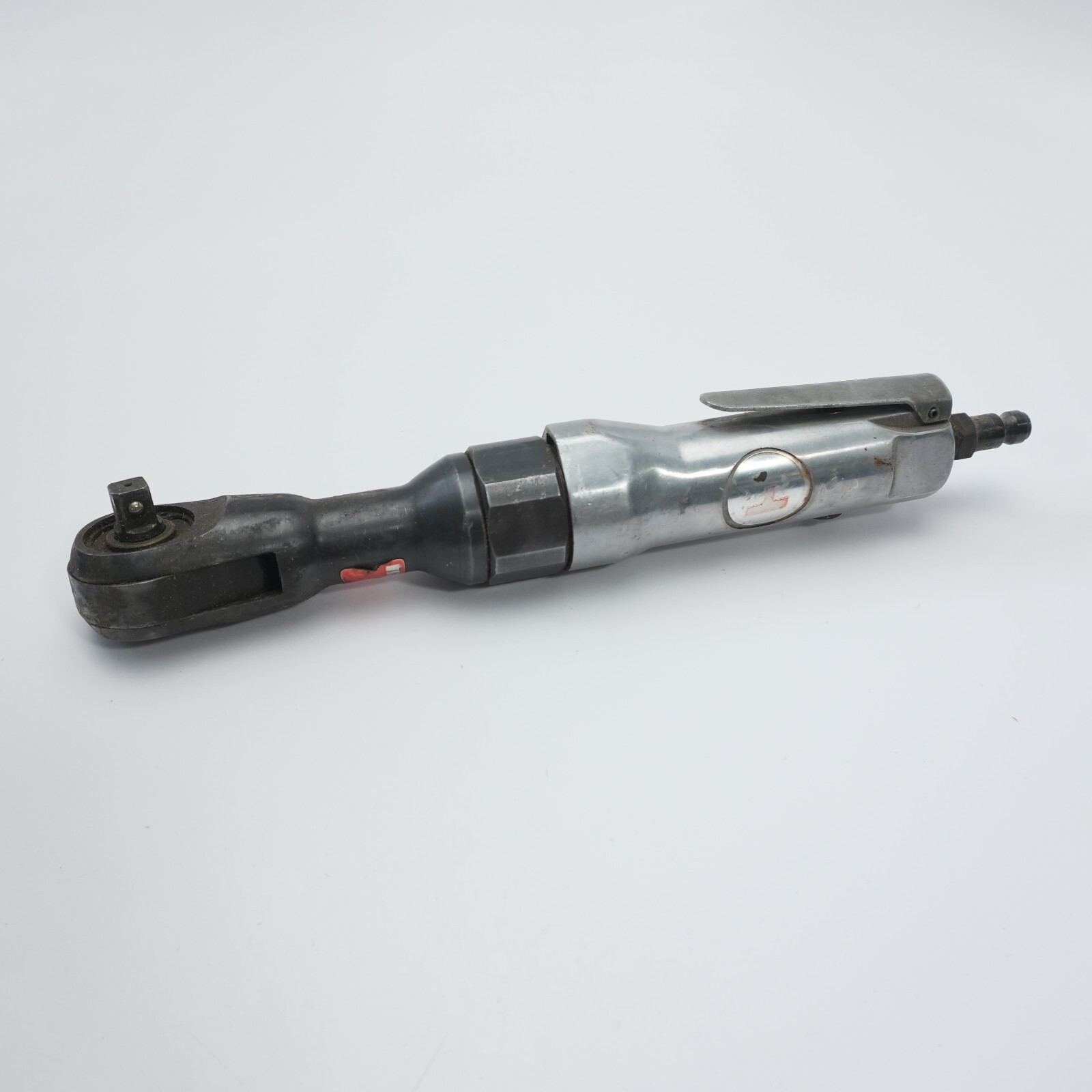 Universal Tools Pneumatic Ratchet Ratcheting Wrench