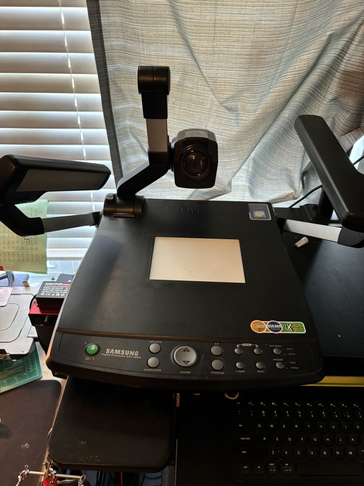 Samsung SDP-950R Digital Presenter Overhead Projector Document Camera Working