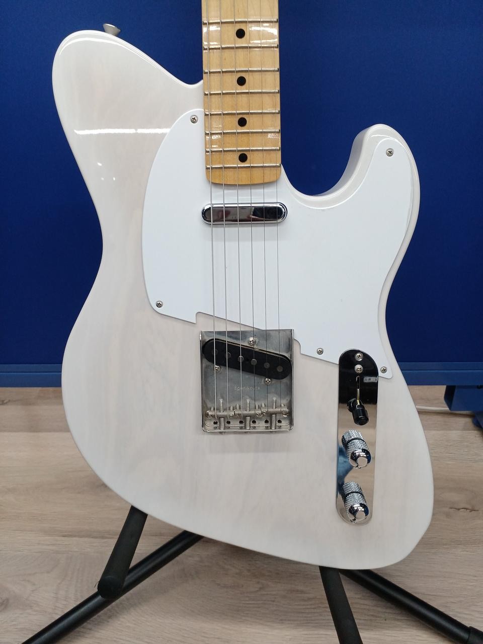 Eight-string Kouta TORNADER Fender series Other body types