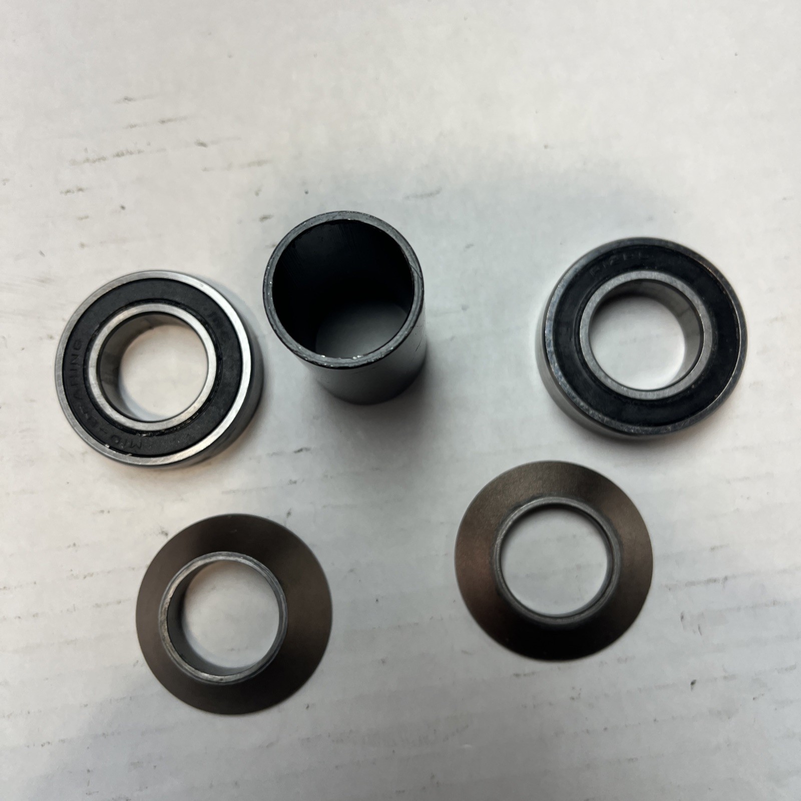 United Bmx Bottom Bracket Mid 22m Spindle Hole Size.
