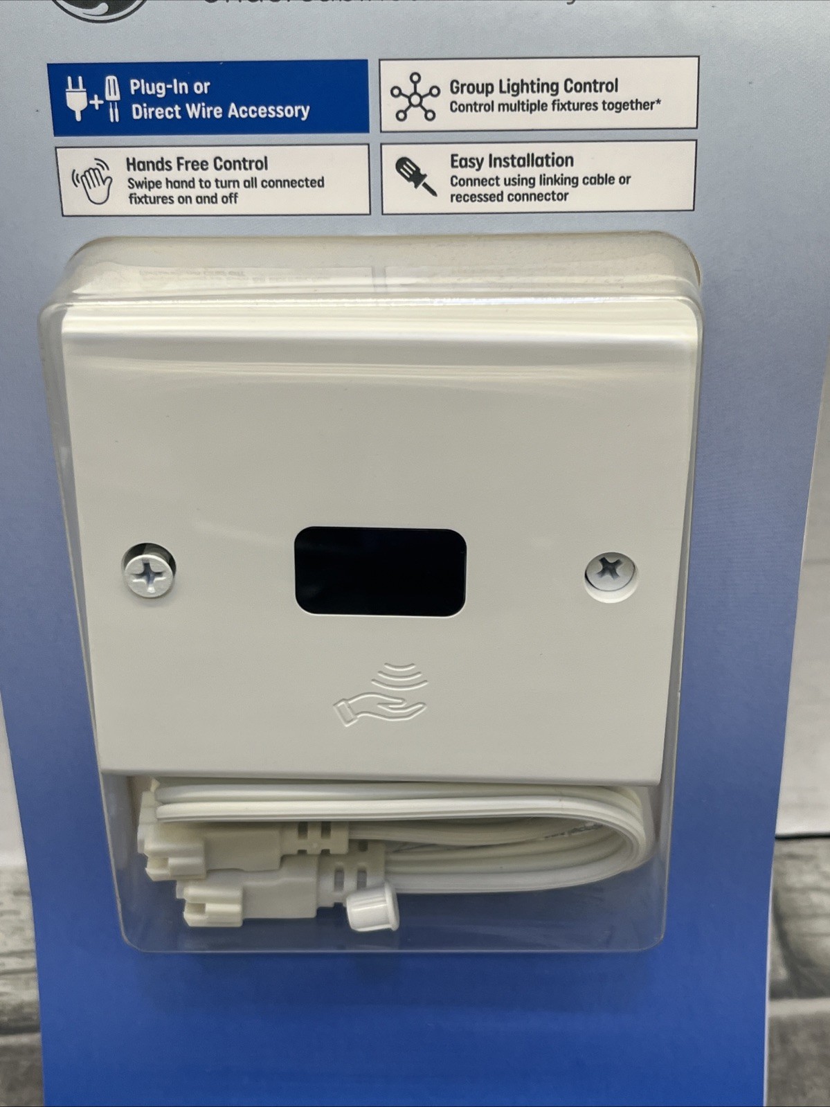 GE Gesture Control White Undercabinet Motion Activated Switch. {3}.