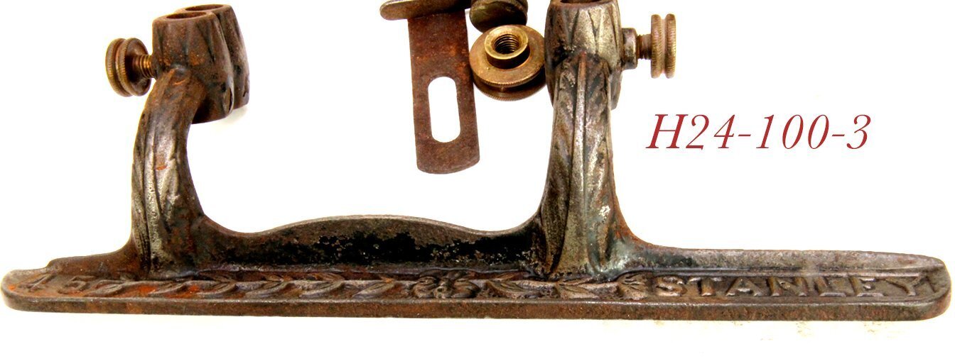 older type STANLEY TOOLS NON NOTCH 45 plow combination plane
