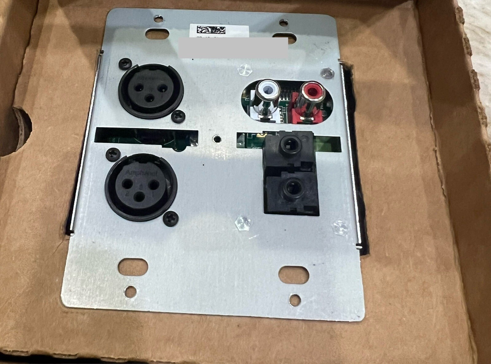 Atterotech QSC unD6io Dante Networked Audio Wall Plate 4X2 FG-901388-01