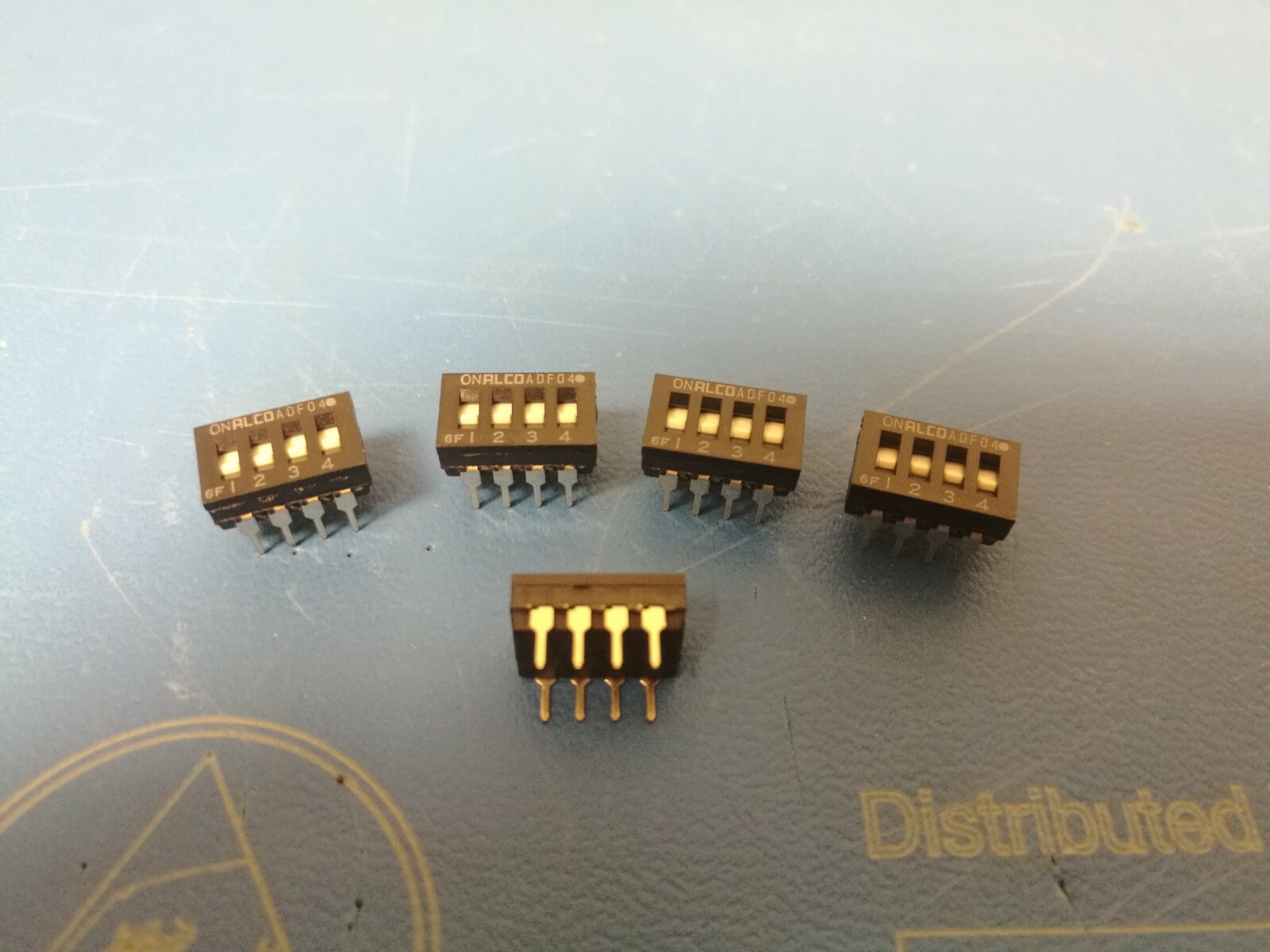 5 PCS - ALCO ADF0404 Switch DIP OFF ON SPST 4 position THRU-HOLE NEW