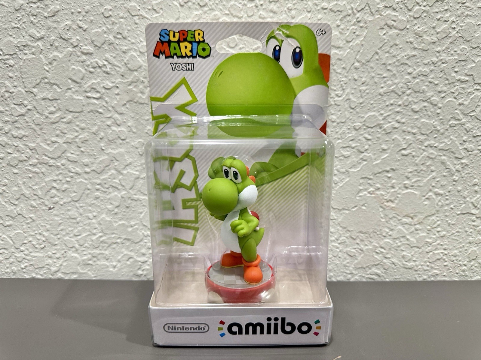 Nintendo Super Mario Yoshi Amiibo (2015) New Factory Sealed Read Description