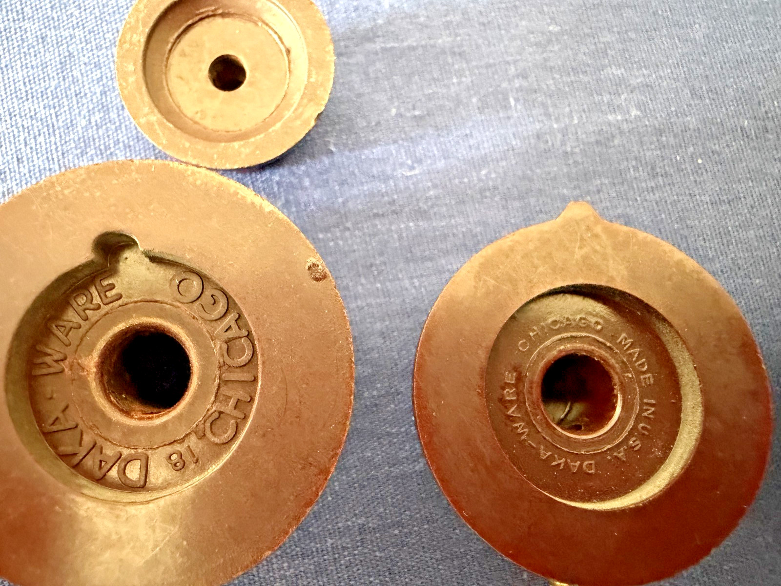 VTG lot Daka-Ware Brown Bakelite Knobs pointer fluted dual stacked concentric