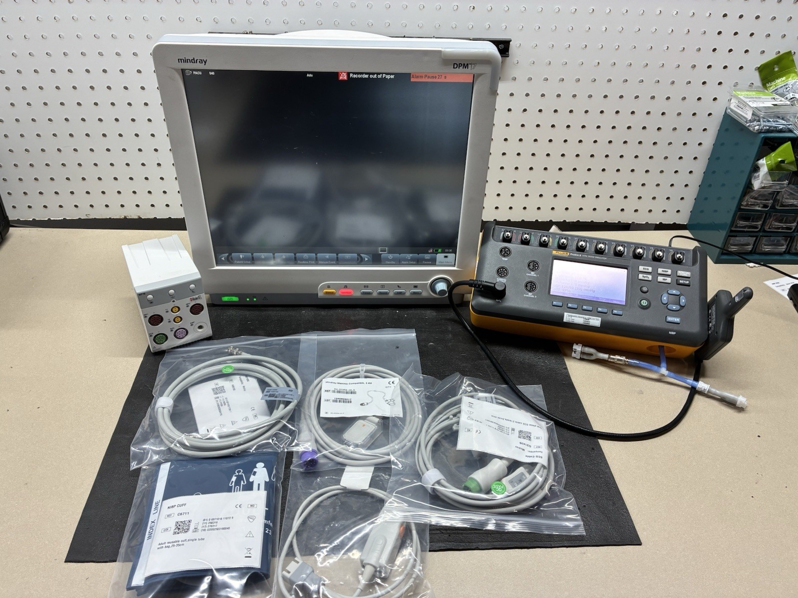 Mindray DPM7 Patient Monitor - W/Masimo MPM - Tested New accessories