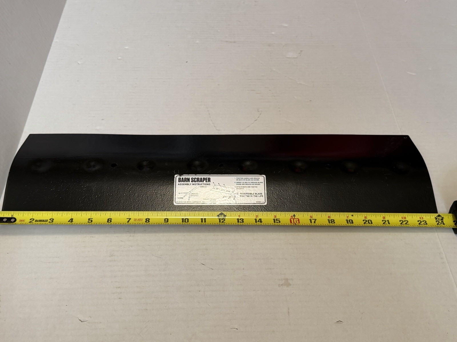 (Opened Box) The Ames Companies 24 Inch Barn Scraper Tool