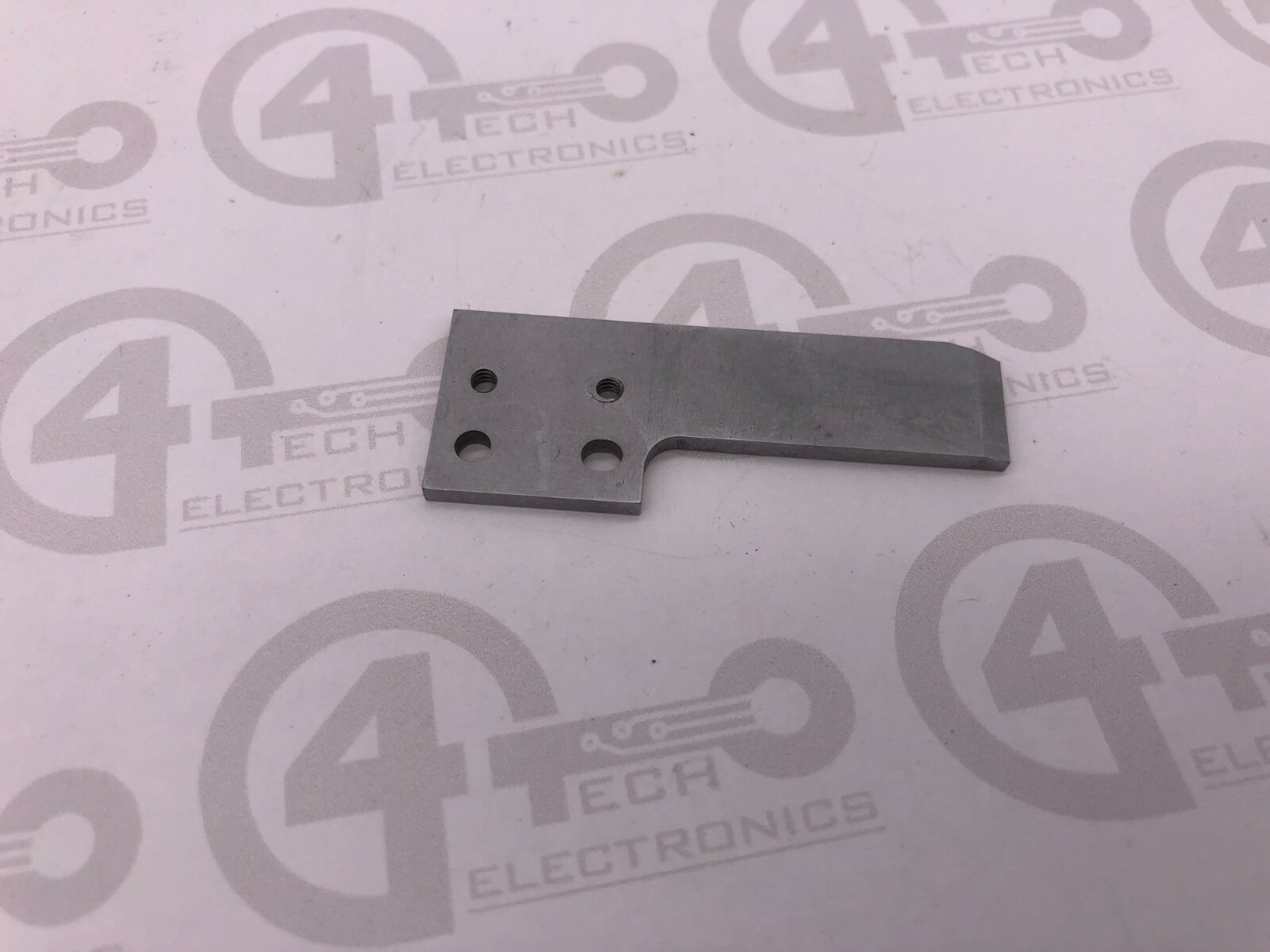 Universal Instruments Radial 50106001 Fixed Cutter