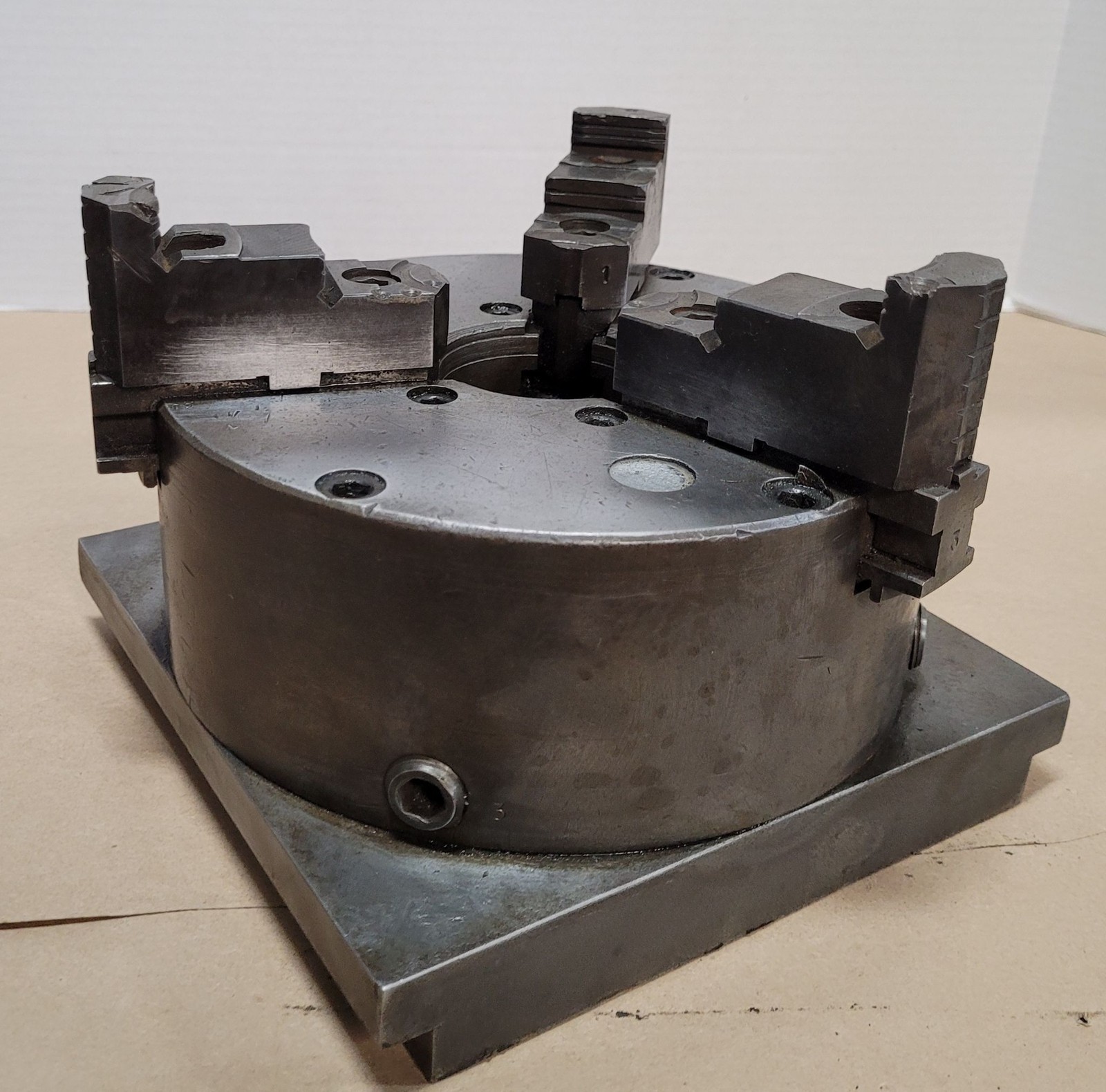Buck – 2083R – 8'' - 3 Jaw Chuck