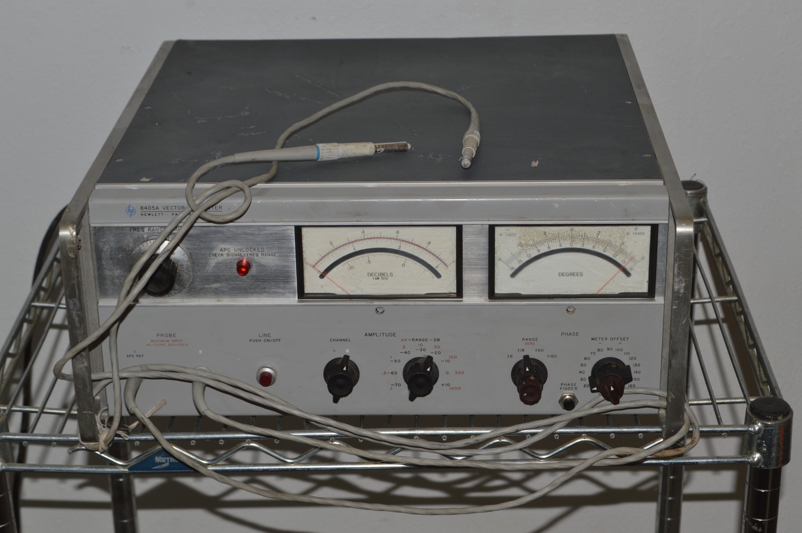 HEWLETT-PACKARD HP 8405A VECTOR VOLTMETER  (ZLI61)
