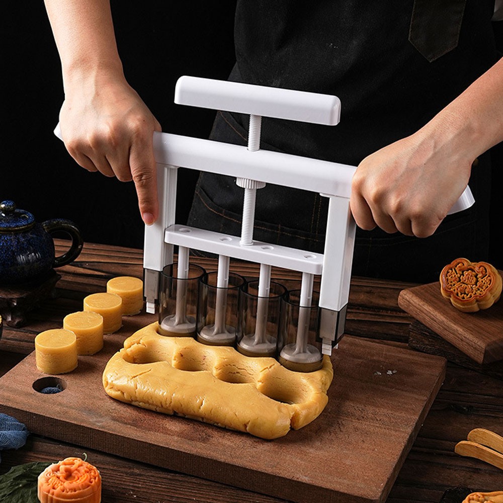 Stuffing Dough Quantitative Artifact Peach Cake Divider Hand-Pressed KU