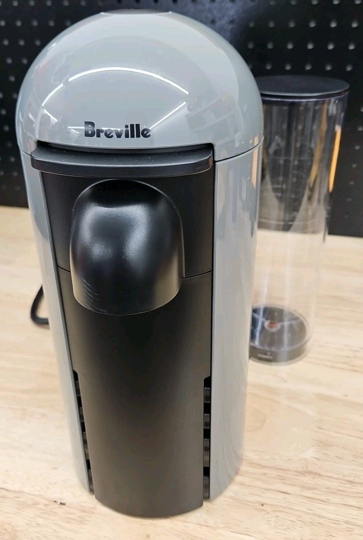 Breville Nespresso VertuoPlus Coffee Maker - Clean! (BNV420GRY1BUC1)