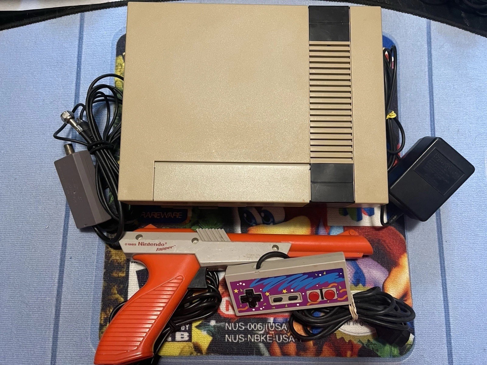 NES Nintendo Entertainment System Console W/ Controller And Zapper - Mocha Brown