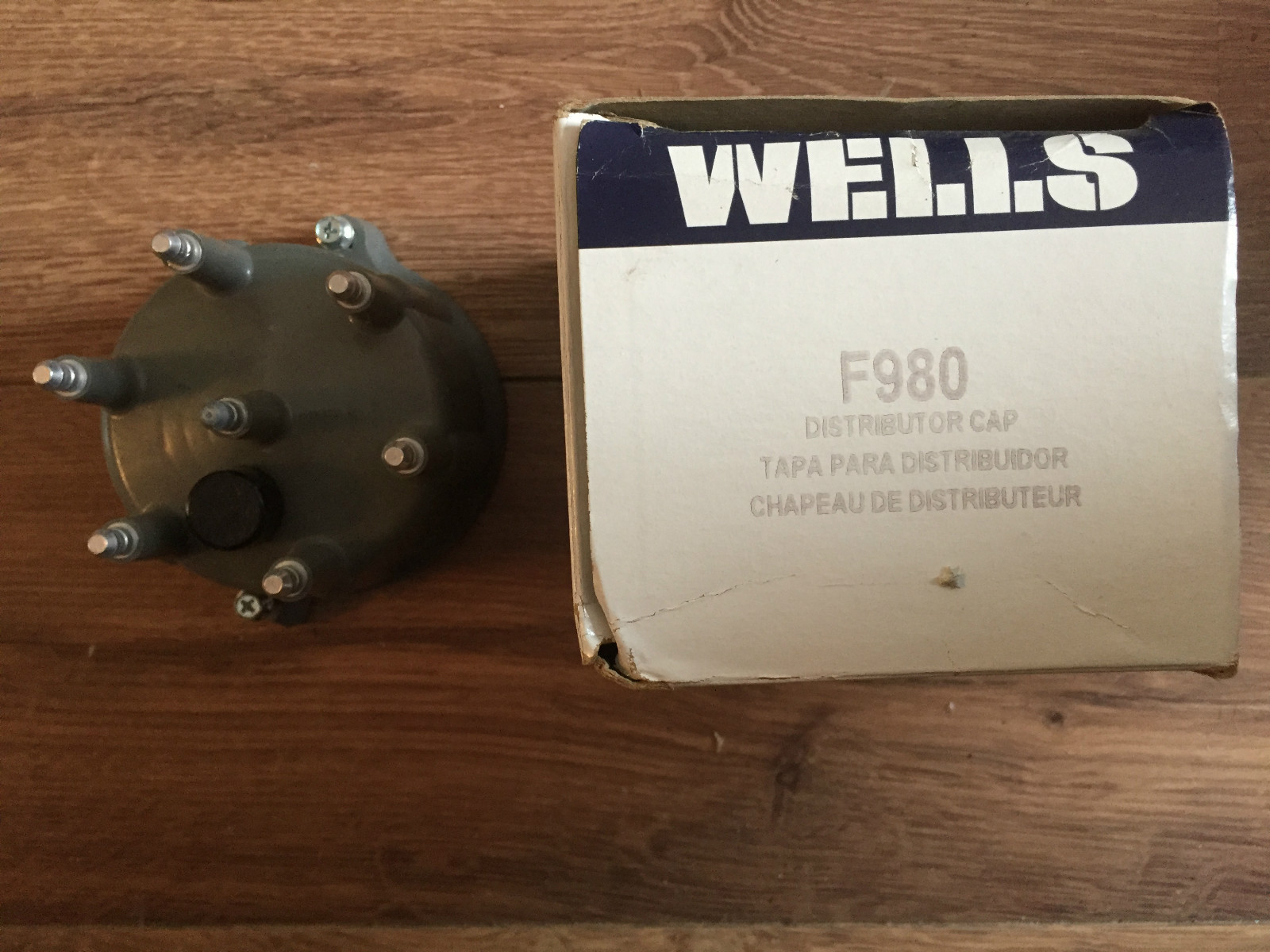 WELLS F980 DISTRIBUTOR CAP STANDARD MOTOR #FD169 FORD MERCURY LINCOLN MAZDA JEEP