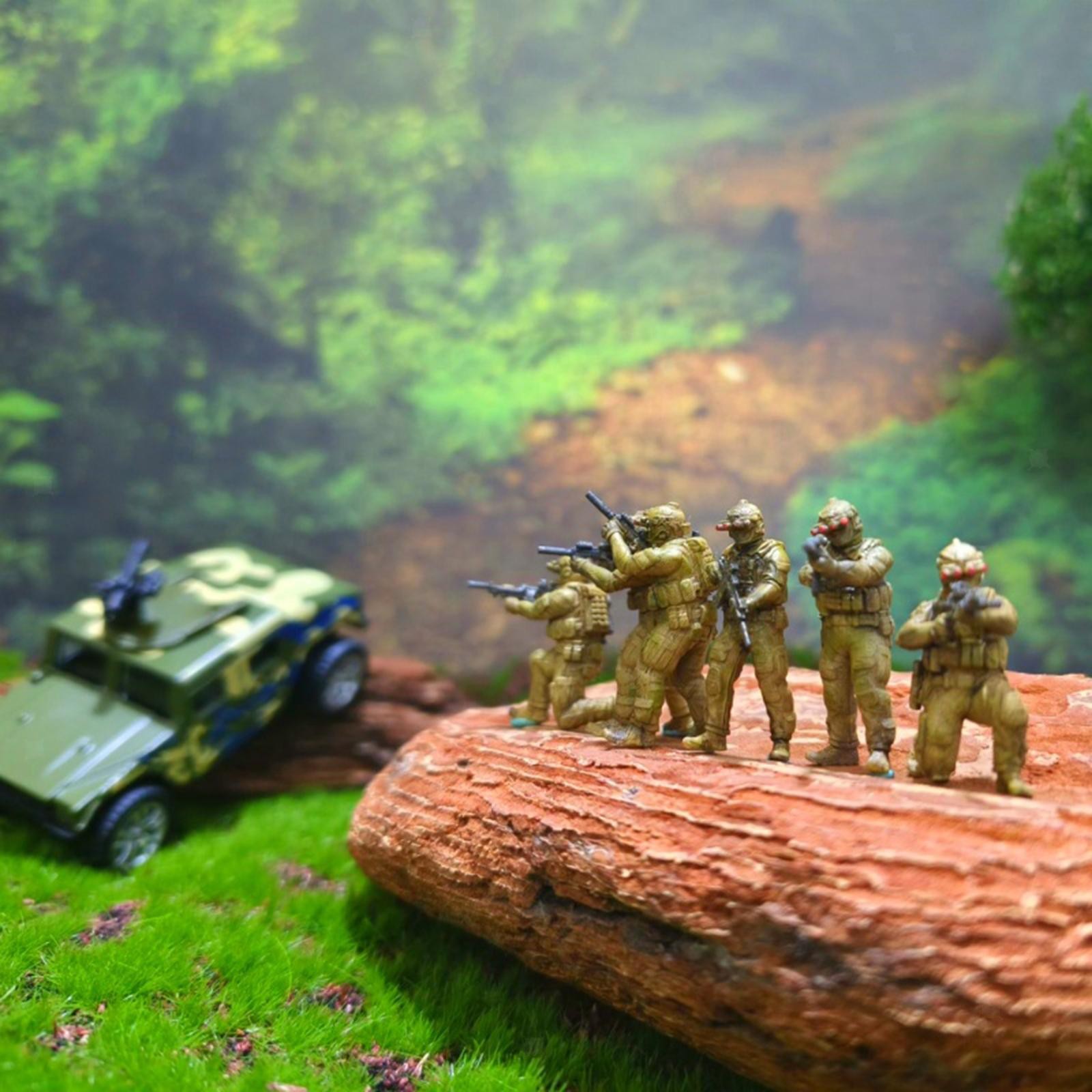 6x 1:64 Scale Miniature Figures Photography Props Sand Table Small Dioramas