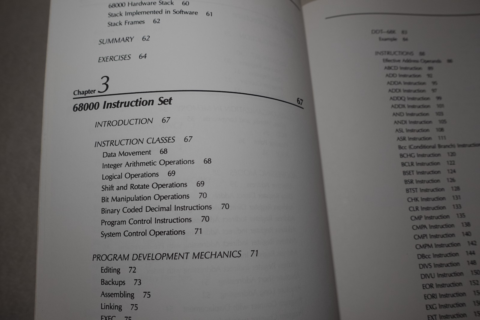 Programming the Macintosh in Assembly Language 1986 Steve Williams Publication