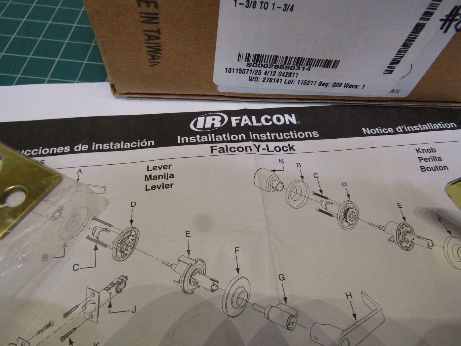 1 – Falcon Connecting / Exit Latch Y161 DAN 605. New in Box