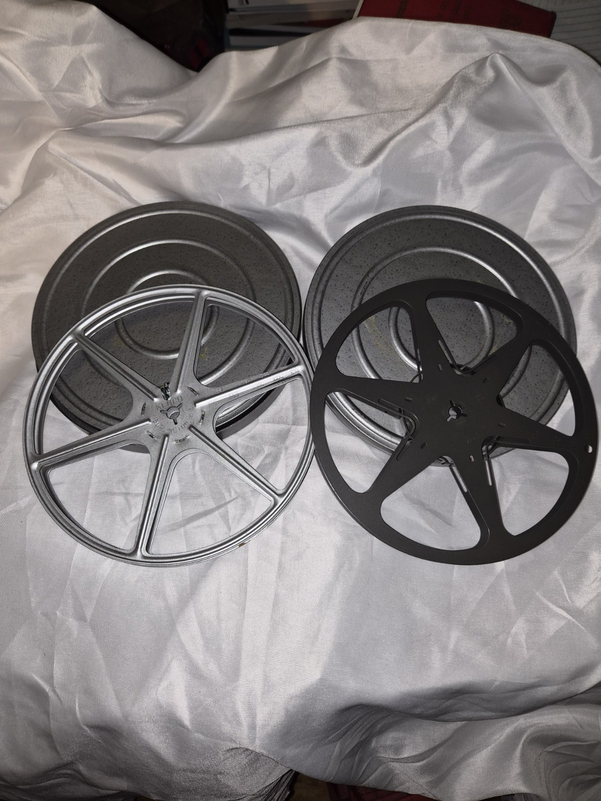 Two Vintage Metal 8mm 7" 400 Foot Movie Reels With Metal Cases Kenco Bell Howell