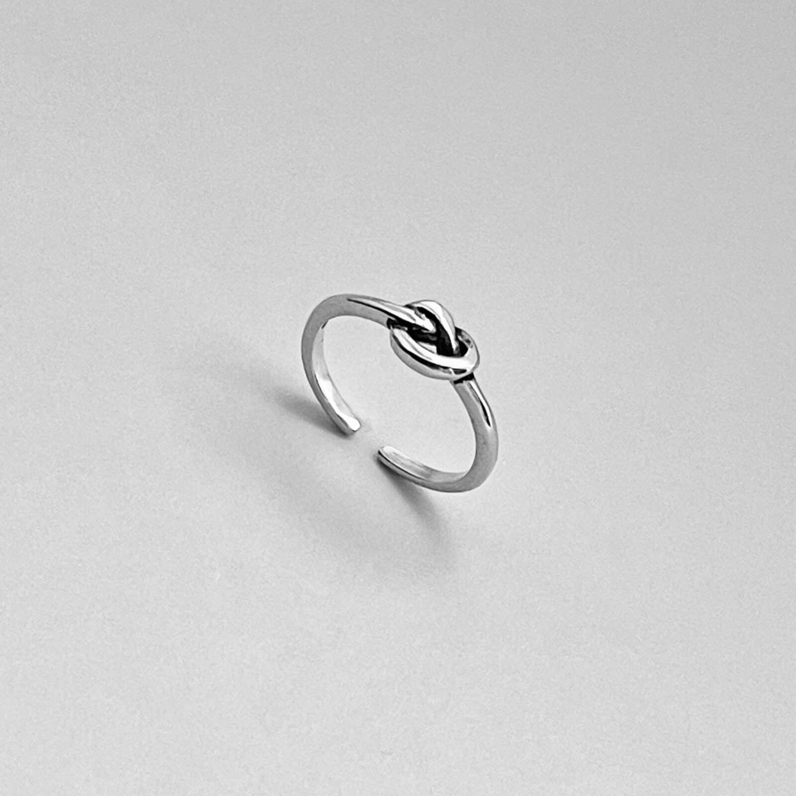 Sterling Silver Tiny Love Knot Toe Ring, Silver Rings, Love Ring, Pretzel Knots