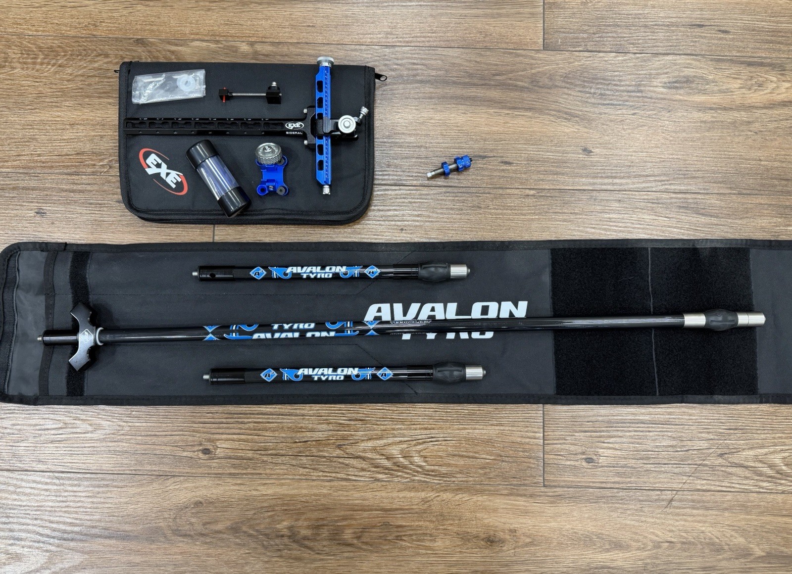 AVALON & EXE Target/Olympic Recurve Archery Bow Accessory Package - Blue/Black