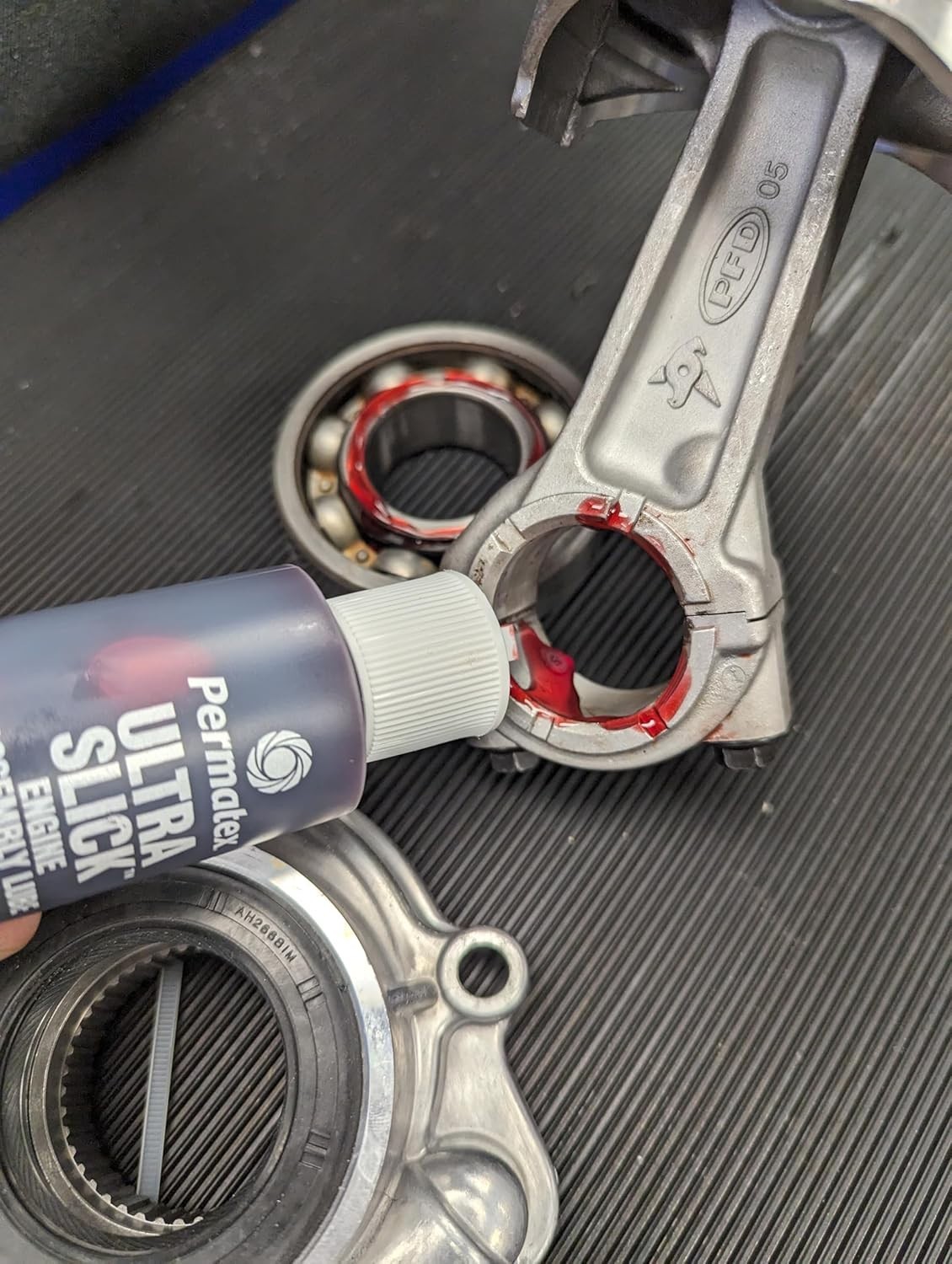 81950 Ultra Slick Engine Assembly Lube, 4 oz. , Red