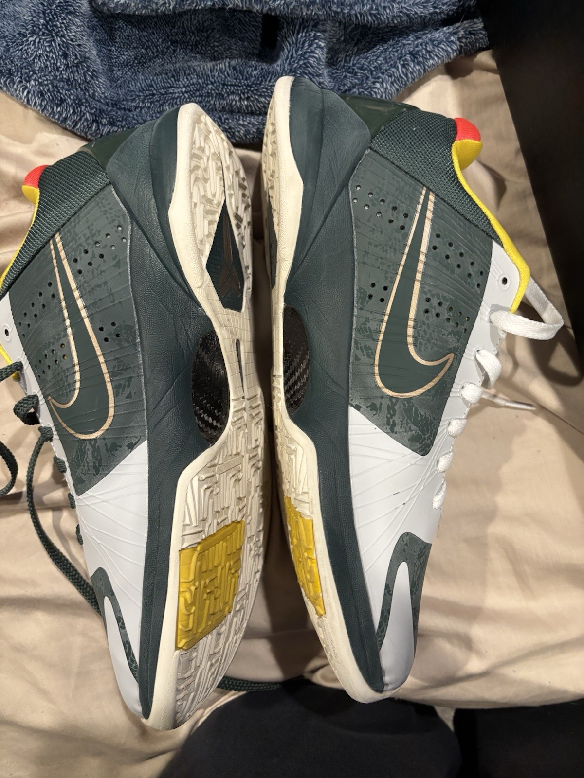 Nike Kobes 5 EYBL