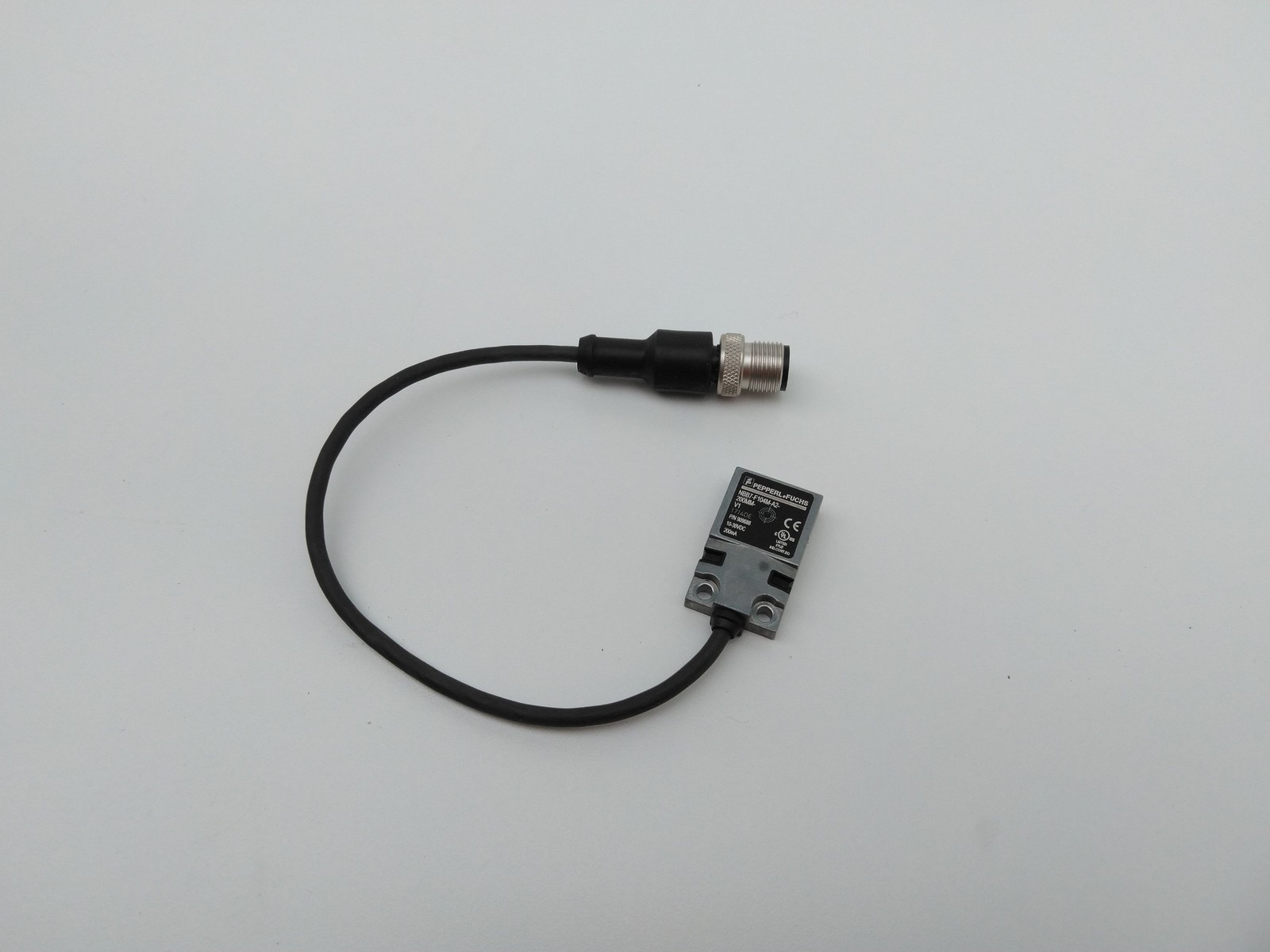 Pepperl+Fuchs NBB7-F104M-A2-200MM-V1 Proximity Sensor