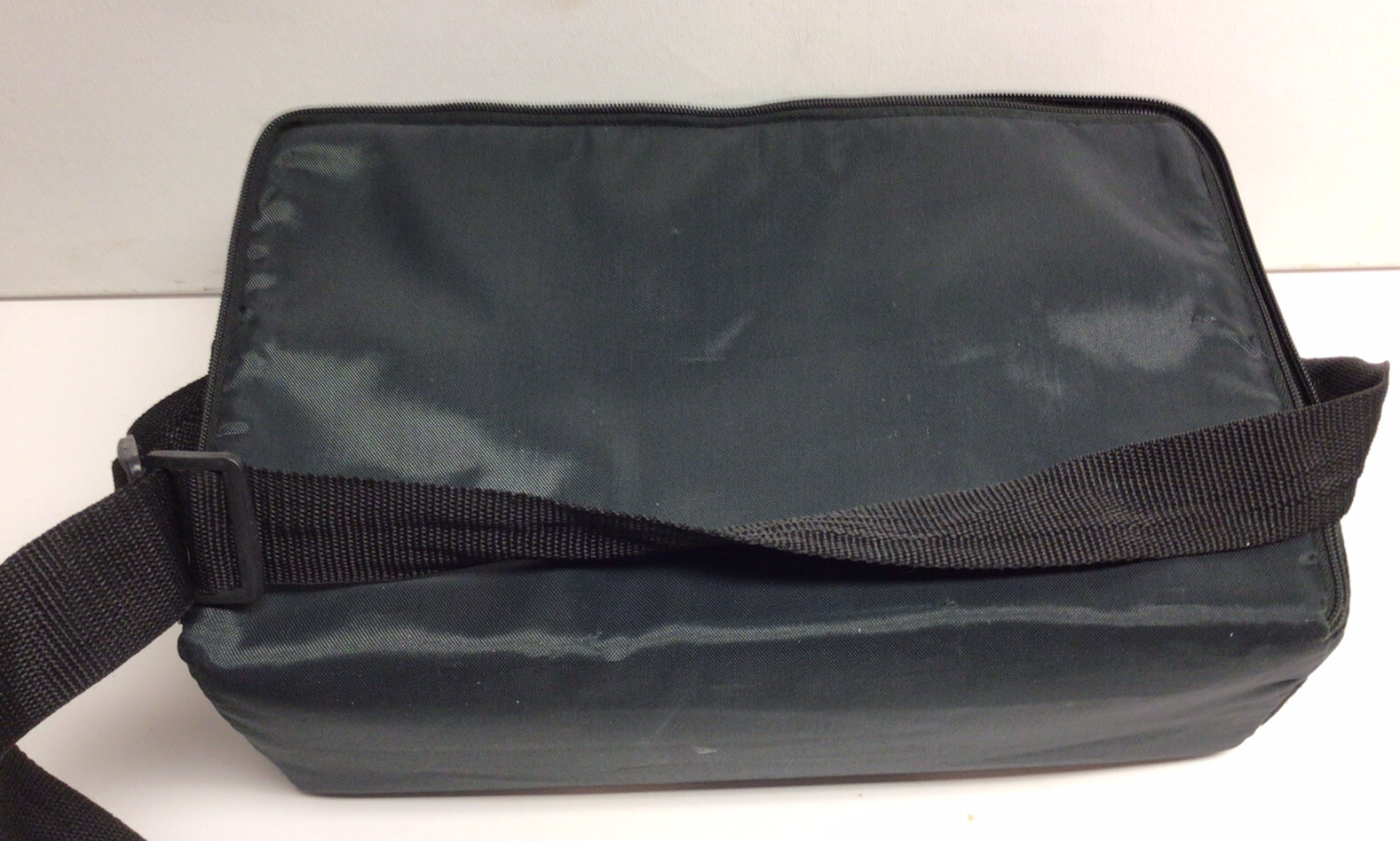 Gemini Double Sided Cassette Tape Carrying Case 60 Tapes Case Logic With Strap