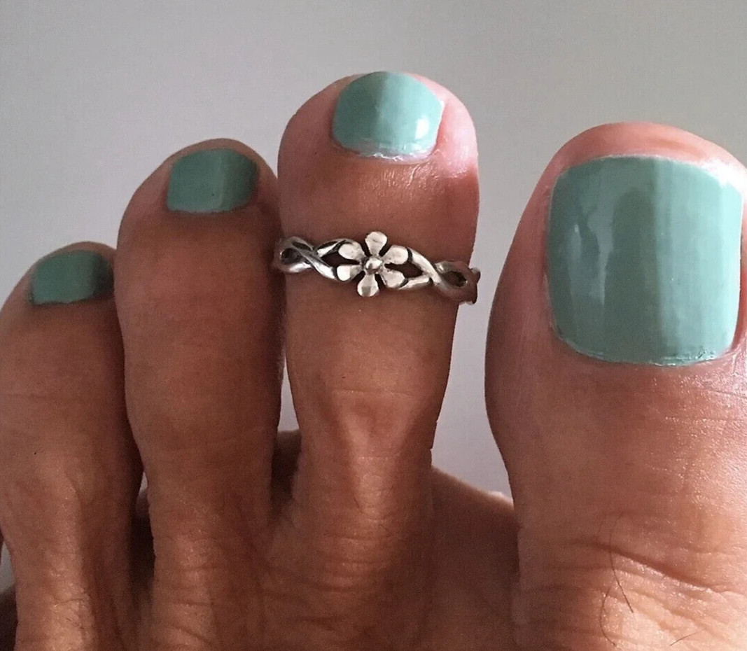 Womens Infinity Flower Adjustable Toe Ring Silver Tone White Gold Plated Fashion