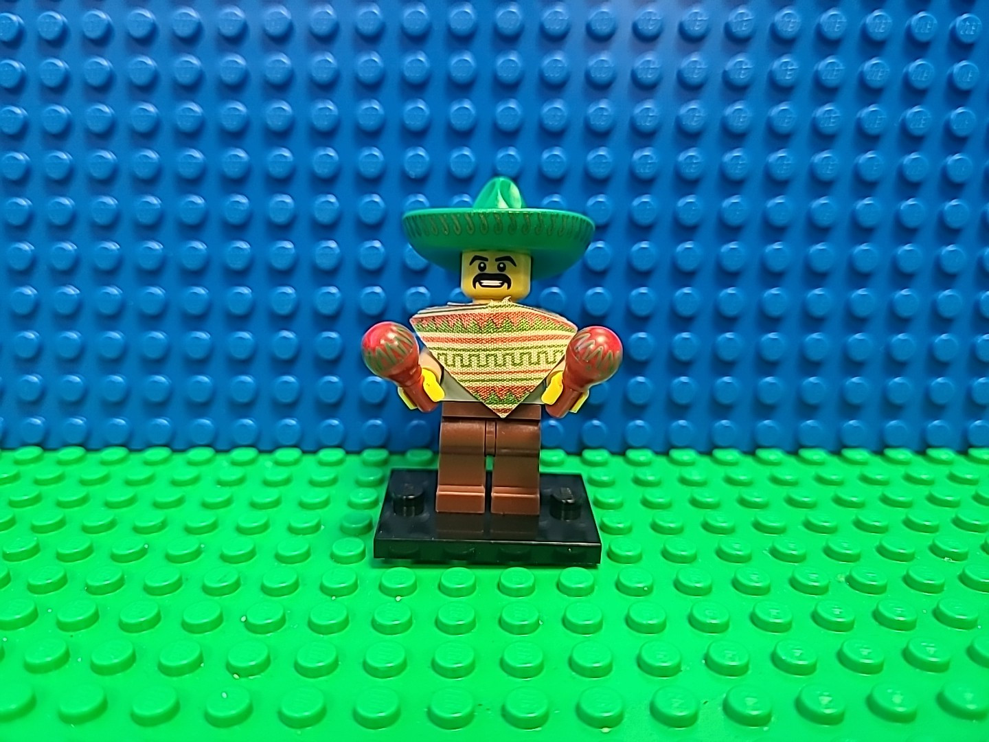Lego Maraca Man Minifigure Series 2 Collectible 8684 CMF Rare Lot Mariachi HTF